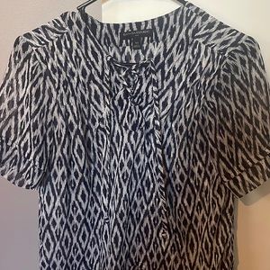 Banana Republic short sleeve blouse